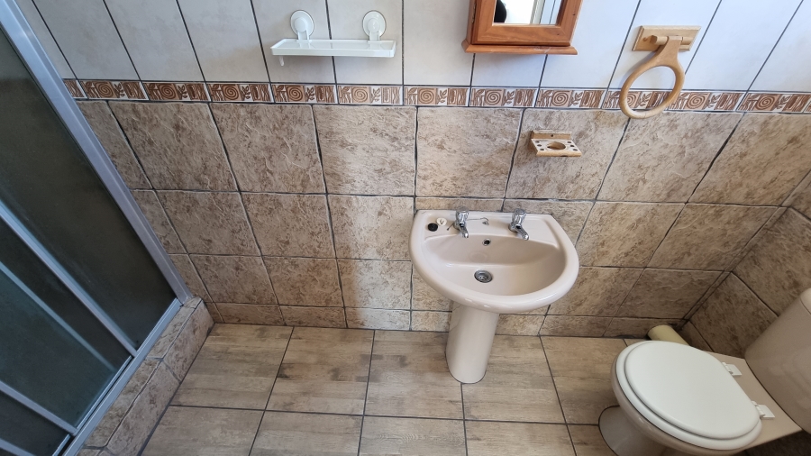 6 Bedroom Property for Sale in Lochnerhof Western Cape